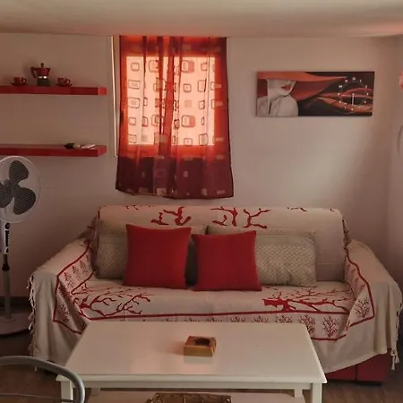 Ugvilla Apartahotel