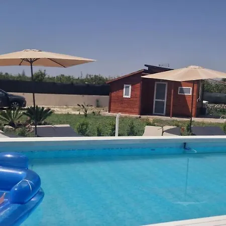 Apartahotel Ugvilla